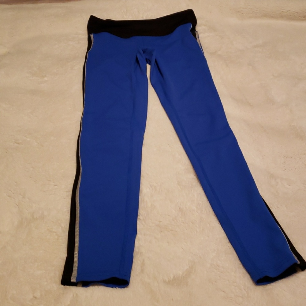 Gap active wear